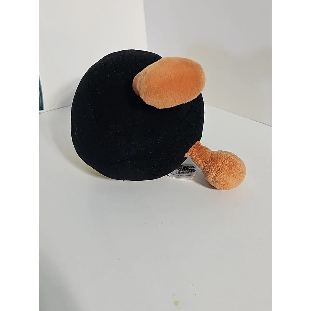 Super Mario Bros. Bob-omb‎ Black Plush Stuffed Toy w/ Yellow Wind-Up Key